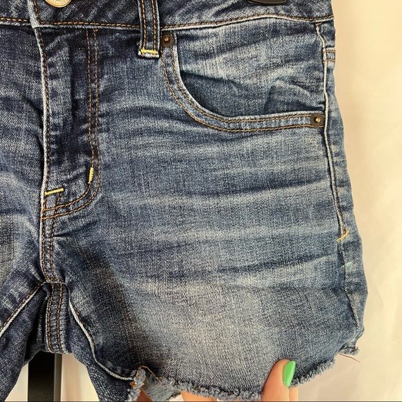 American Eagle Outfitters Shortie Denim Shorts, size 6 - Picture 6 of 7